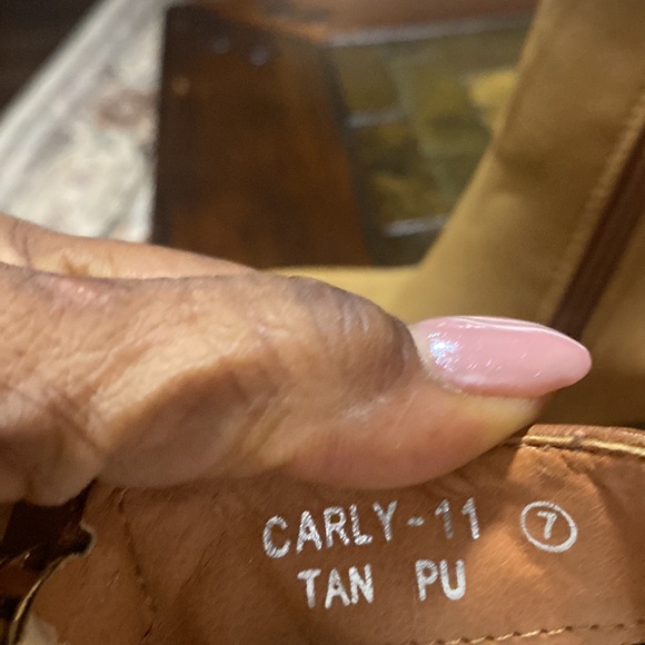 Cary-11 size 7 - Picture 5 of 5